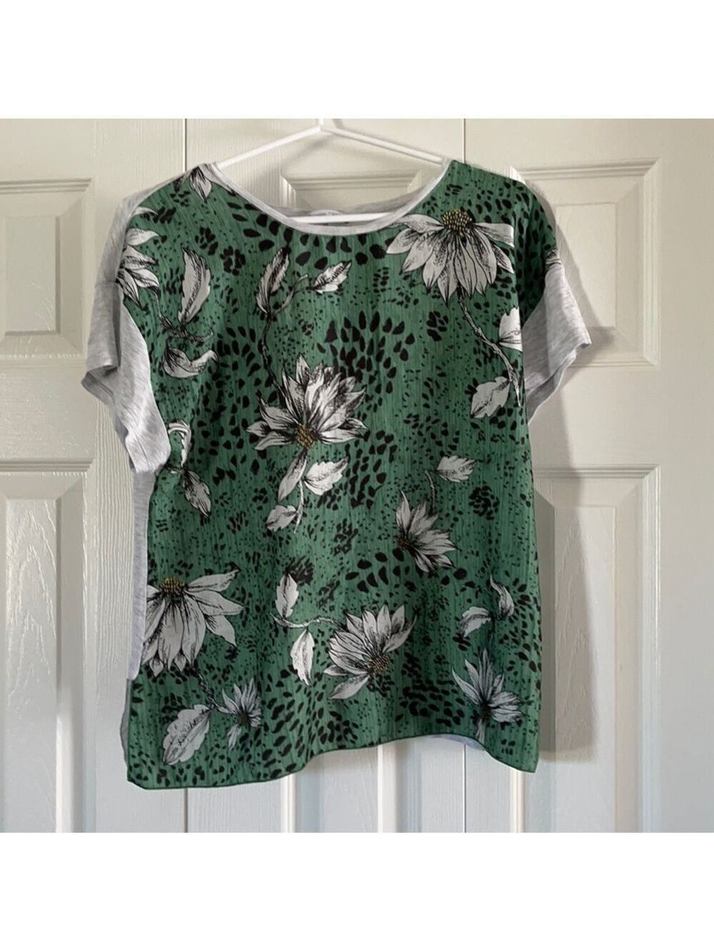 Zara top size S. BNWOT 🥰🥰